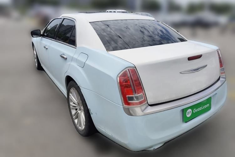 Used Chrysler 300C 2013 3.6L Prestige Edition
