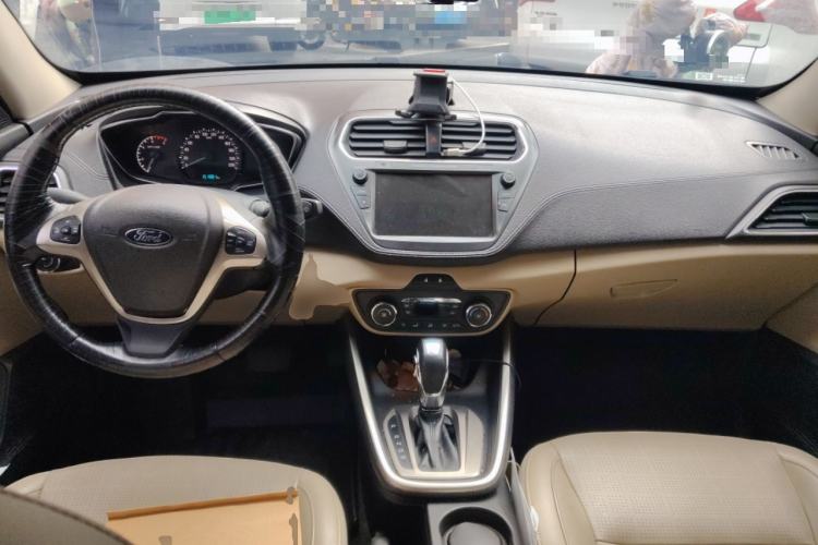 Used Ford Escort 2015 1.5L Automatic Fashion Model
