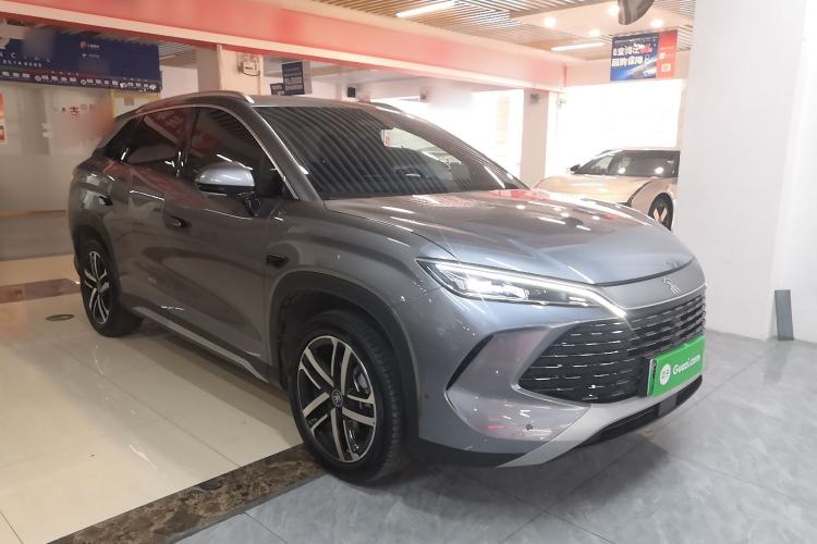 Used BYD Song L DM-i 2025 Intelligent Driving Version 112 km Leading Trim Front Right 45 Deg