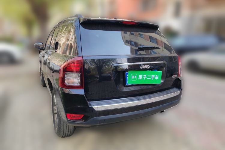 Used Jeep Compass 2014 2.4L four-wheel drive sport version
