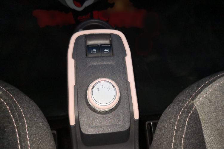 Used Chery QQ Ice Cream 2022 170km Sundae Phosphate Lithium-Ion