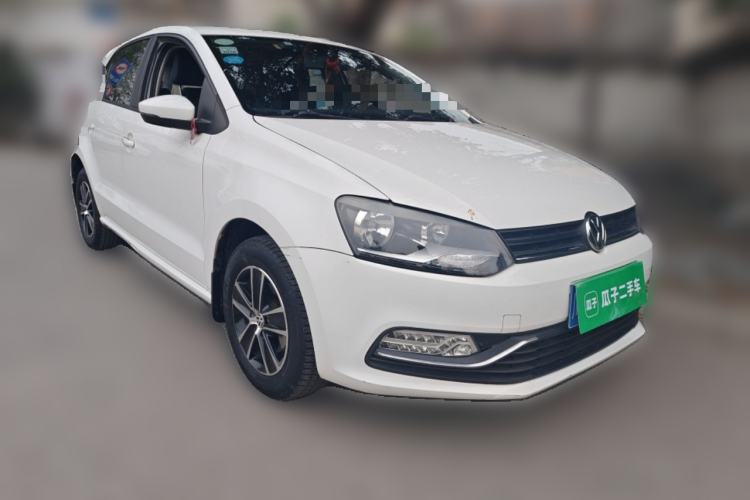 Used Volkswagen Polo 2016 1.4L Automatic Trendy Model Front Right 45 Deg