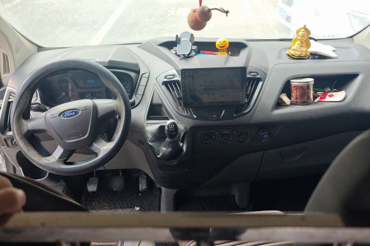 Used Ford Transit 2017 2.0T Diesel Multi-Function Commercial Vehicle Mid-Drive Mid-Roof China V Standard