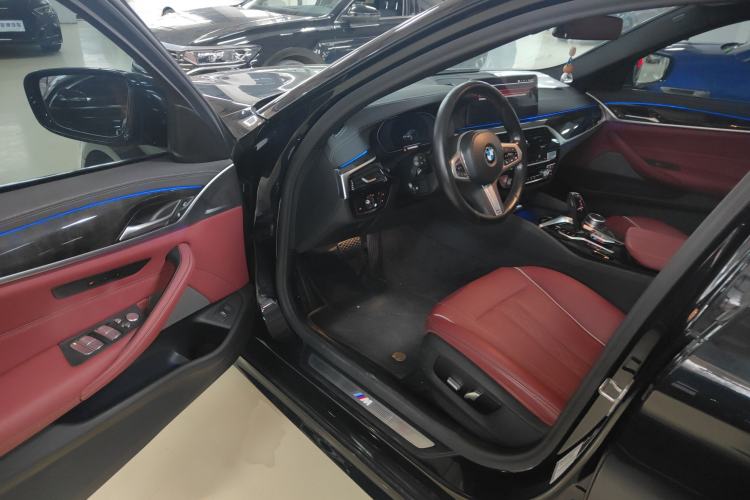 Used BMW 5 Series 2022 Second Facelift 525Li M Sport Package
