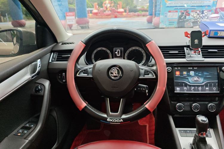 Used Skoda Octavia 2018 TSI230 DSG Luxury Edition Steering Wheel