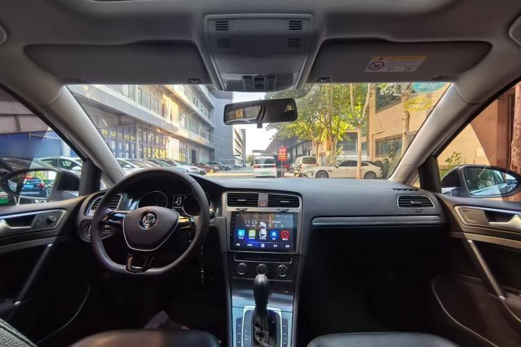 Used Volkswagen Golf 2017 230TSI Automatic Comfort Edition – Celebrating Milestone of One Million Units