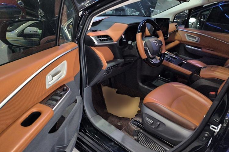 Used Toyota SIENNA 2021 2.5L Hybrid Comfort Edition Driver Seat