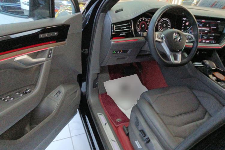 Used Volkswagen Touareg 2020 3.0 TSI Luxury Edition China VI