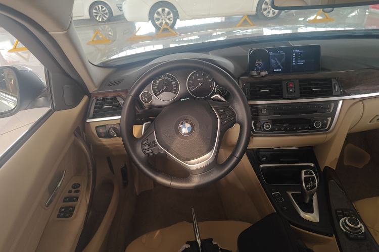Used BMW 3 Series 2013 Facelift 328Li Luxury Design Package Steering Wheel