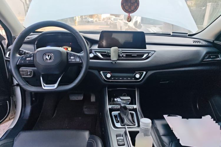 Used Changan Ruicheng CC 2022 Blue Whale Edition 1.5T DCT Prestige Model