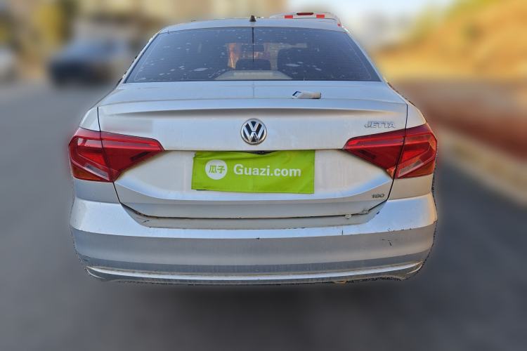 Used Volkswagen Jetta 2017 1.5L Manual Fashion Edition