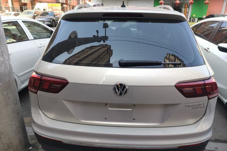 Used Volkswagen Tiguan L 2019 330TSI Automatic Two-Wheel Drive Smart Luxury Version China V Emission Standard