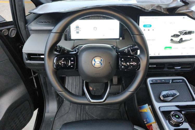 Used Hycan Z03 2022 510 km Range Trendy Cool Version 160 kW 61.13 kWh