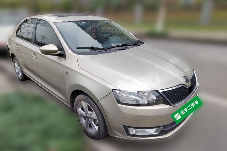 Used Skoda Rapid 2013 1.6L Automatic Smart Selection Model