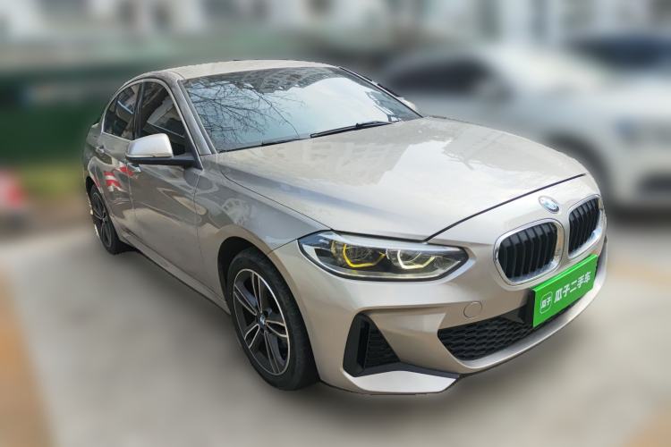 Used BMW 1 Series 2021 120i M Sport Edition Front Right 45 Deg