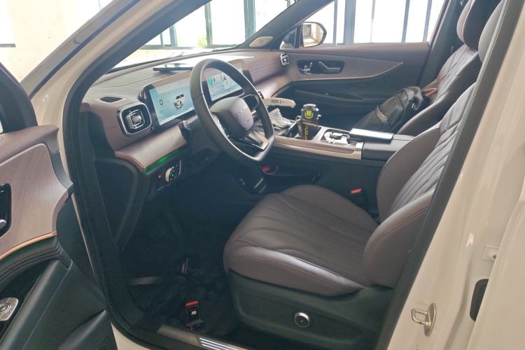 Used Chery Tiggo 9 2025 2.0T Automatic Two-Wheel Drive Luxury Edition 5 Seats Left Front Seat