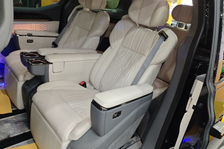 Used Zeekr 009 2022 WE Edition
