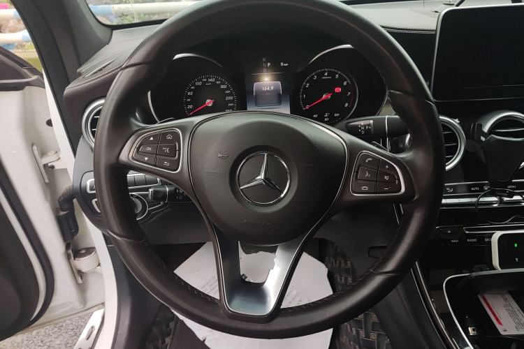 Used Mercedes-Benz GLC 2017 GLC 260 4MATIC Luxury Model