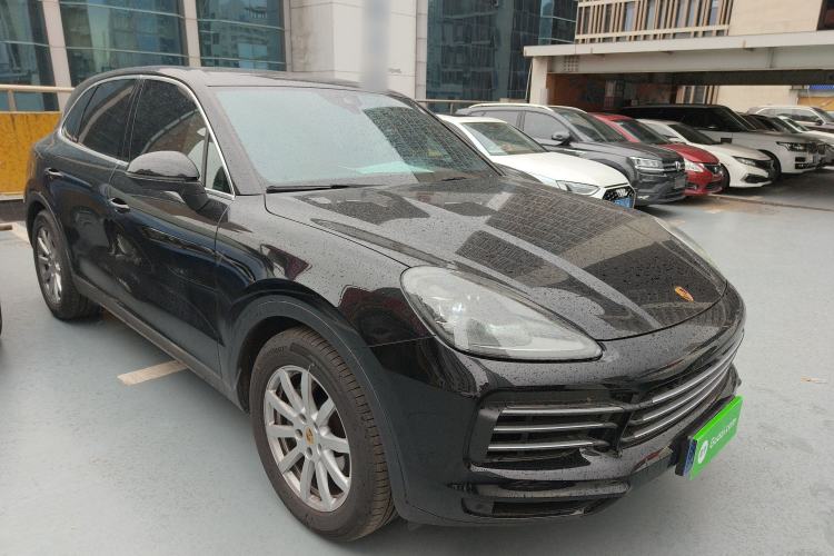 Used Porsche Cayenne 2019 Cayenne 3.0T Front Right 45 Deg