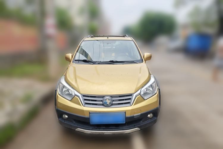 Used Venucia R50X 2013 1.6L Manual Model Front