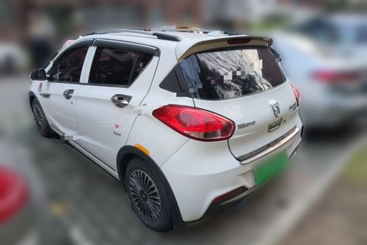 Used Baojun 310 2016 1.2L manual Comfort trim level