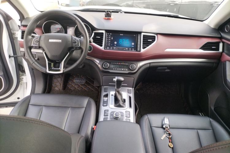 Used Haval H6 Coupe 2018 Red-Label 1.5T Automatic Two-Wheel Drive Ultra-Luxury Model Center Console
