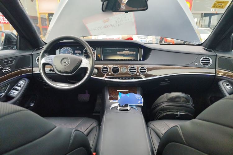 Used Mercedes-Benz S-Class 2014 S 320 L Business Model Center Console