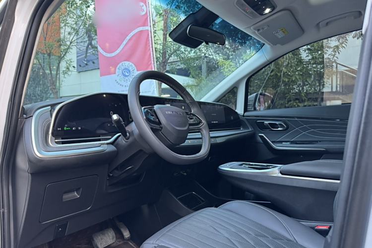 Used SAIC MAXUS G90 2022 2.0T Galaxy Seven-Seater Version