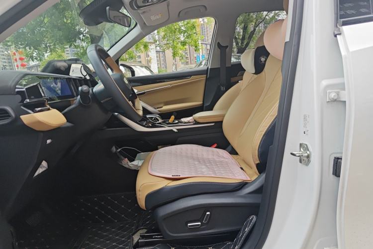 Used Geely Auto FX11 2023 1.5TD DCT Prestige Edition
