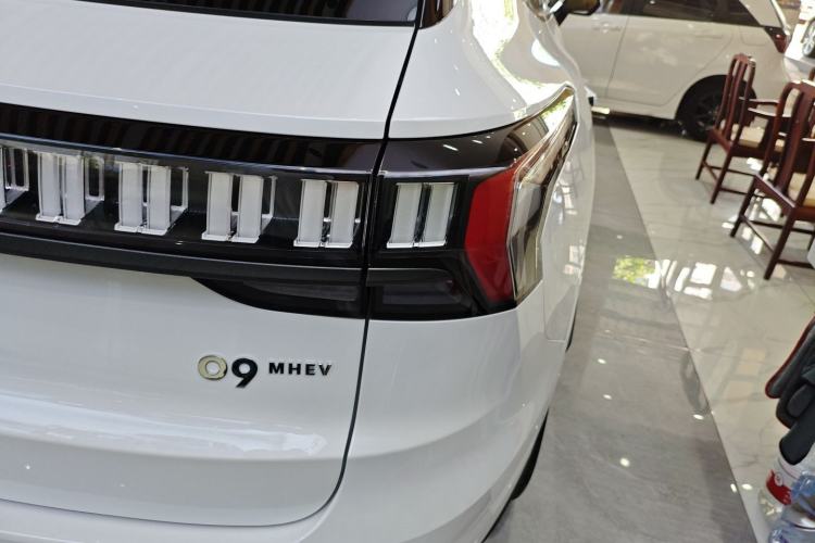 Used Lynk & Co 09 2021 2.0T Halo Six-Seater