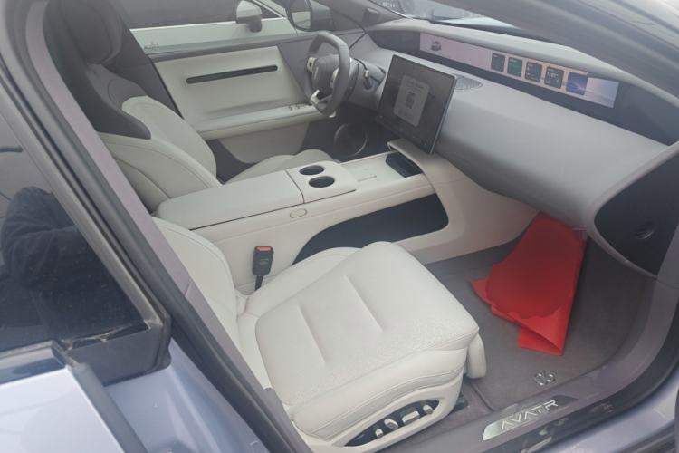 Used Avatr 06 2025 Pro Range-Extended Edition Right Front Seat