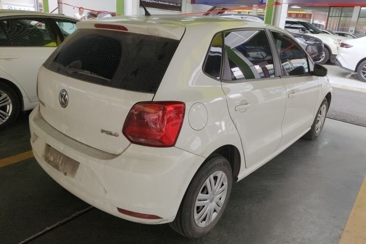 Used Volkswagen Polo 2016 1.4L Manual Fashion Model Rear Right 45 Deg