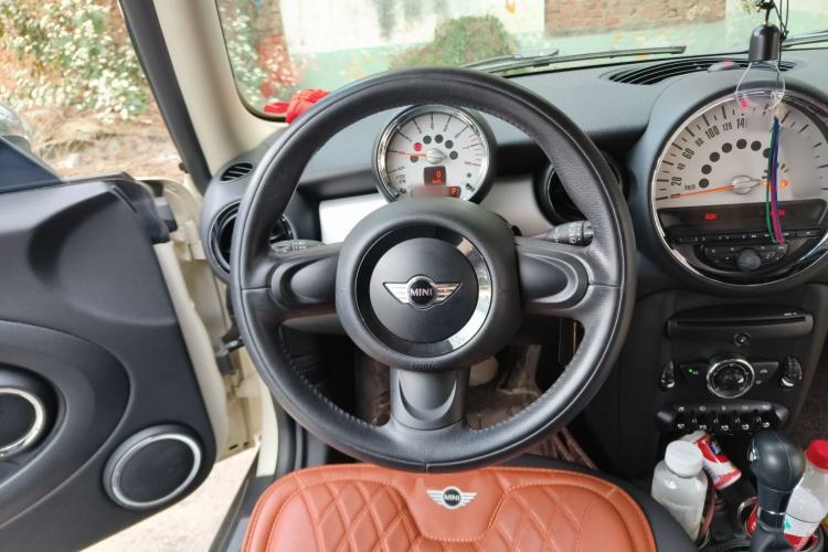 Used MINI 2011 1.6L ONE
