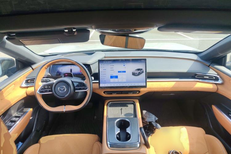 Used Mazda EZ-6 2024 Pure Electric 600 ZhiZun Edition Center Console