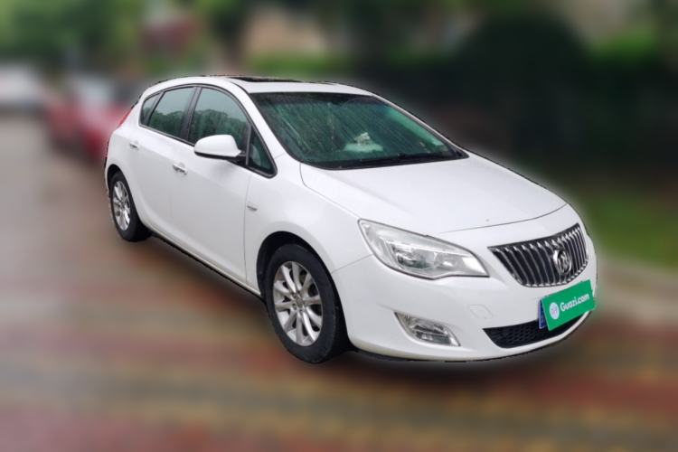 Used Buick GT 2013 XT 1.6L Automatic Fashion Edition Front Right 45 Deg