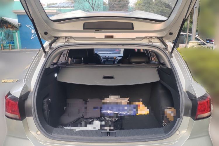 Used Roewe Ei5 2019 Luxury Edition Trunk