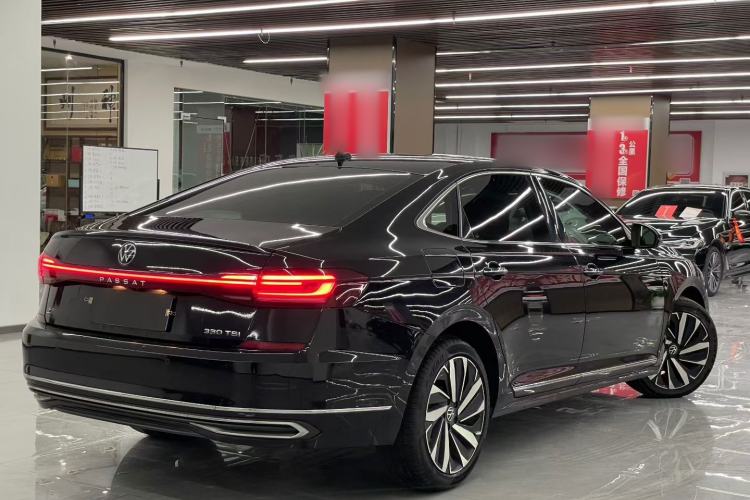 Used Volkswagen Passat 2022 330TSI Starry Luxury Edition