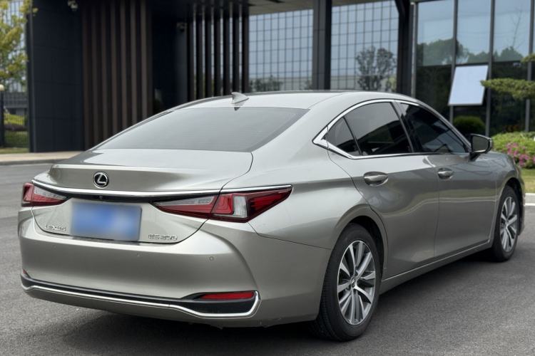 Used Lexus ES 2020 200 Luxury Edition
