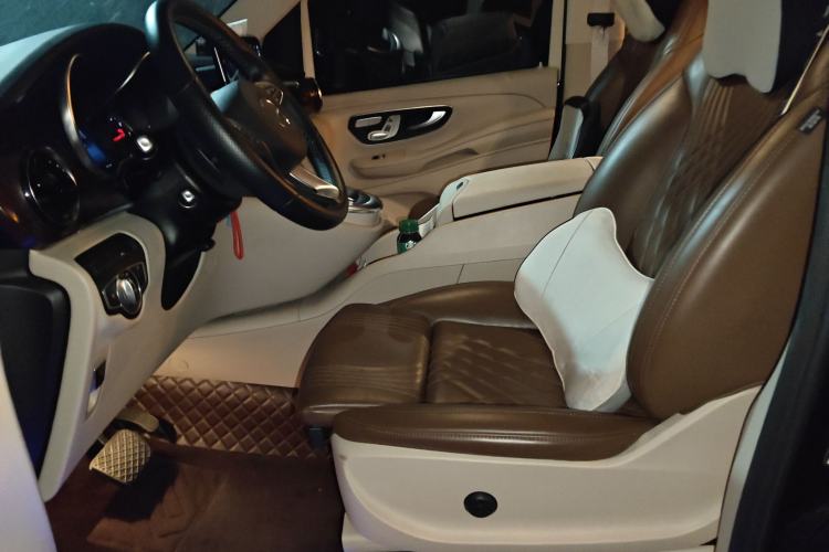 Used Mercedes-Benz V-Class 2022 V 260 Avantgarde Edition