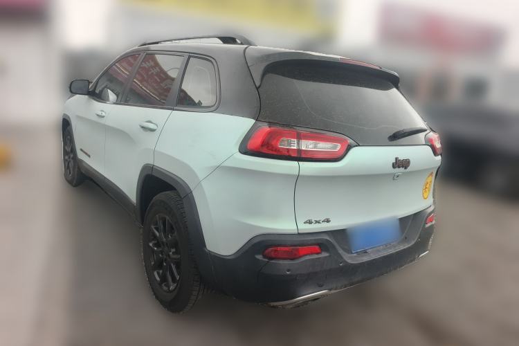 Used Jeep Cherokee 2016 2.4L Professional Smart Version
