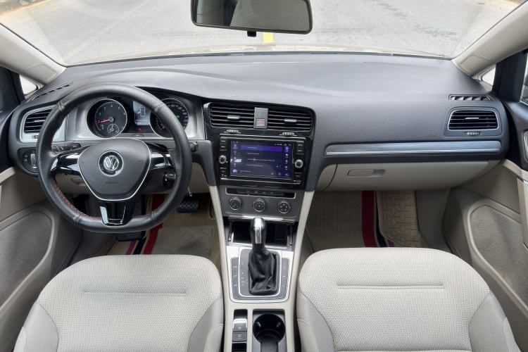 Used Volkswagen Golf 2016 1.6L Automatic Comfort Model
