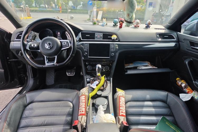 Used Volkswagen Lamando 2017 2.0T GTS Interior 2