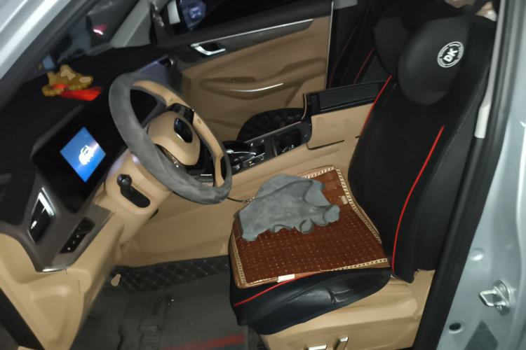 Used Landian E5 2024 Honor Edition 100KM Deluxe 7-Seater