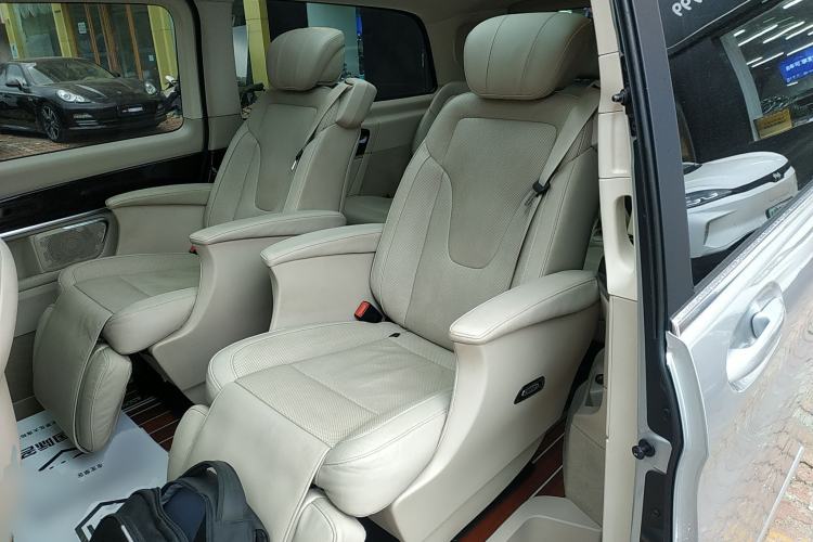 Used Mercedes-Benz V-Class 2016 V 260 L Prestige Extended Edition