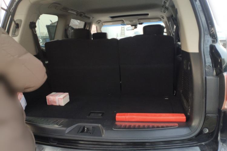 Used Infiniti QX80 2016 5.6L 4WD Trunk