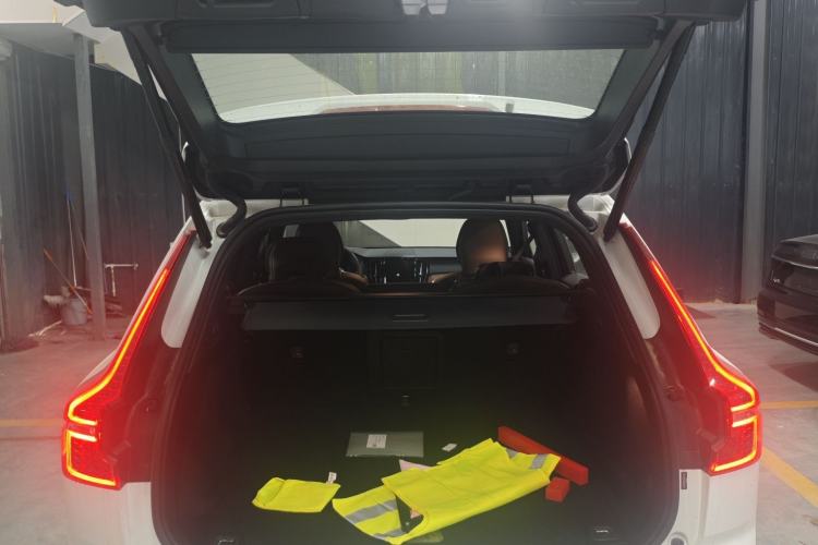 Used Volvo XC60 2025 B5 Four-Wheel Drive Smart & Advanced Luxury Edition