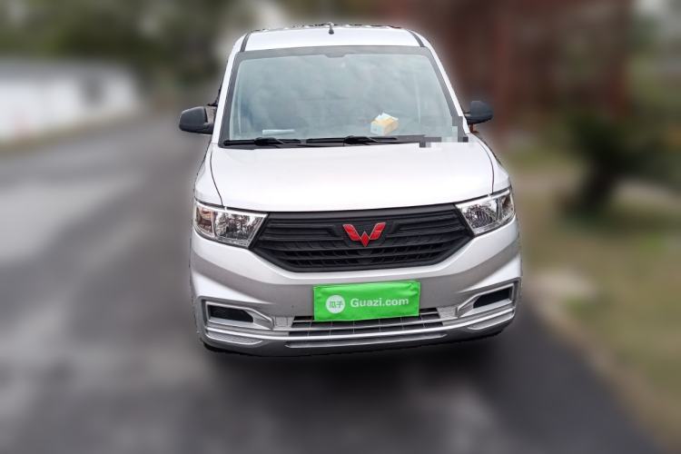 Used Wuling Hongguang V 2022 1.5L Jingqu Edition Enclosed-Window Vehicle with Hydraulic Power Steering LAR Exterior 1
