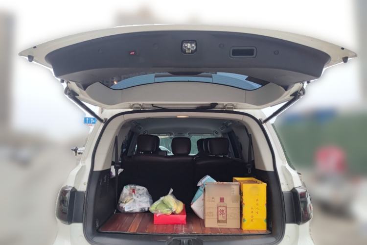 Used Nissan Patrol 2018 4.0L LinkedIn Edition