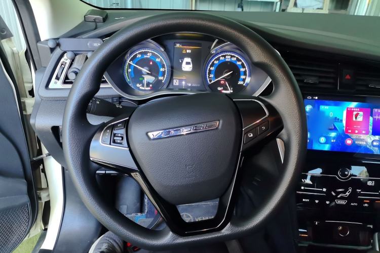 Used Venucia Venucia D60EV 2022 Standard Range Comfort Edition
