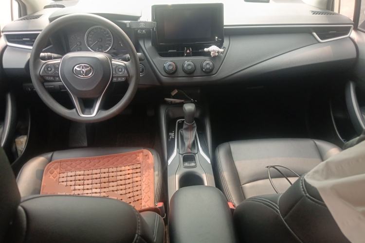 Used Toyota Corolla 2021 1.2T S-CVT Pioneer PLUS Edition Center Console